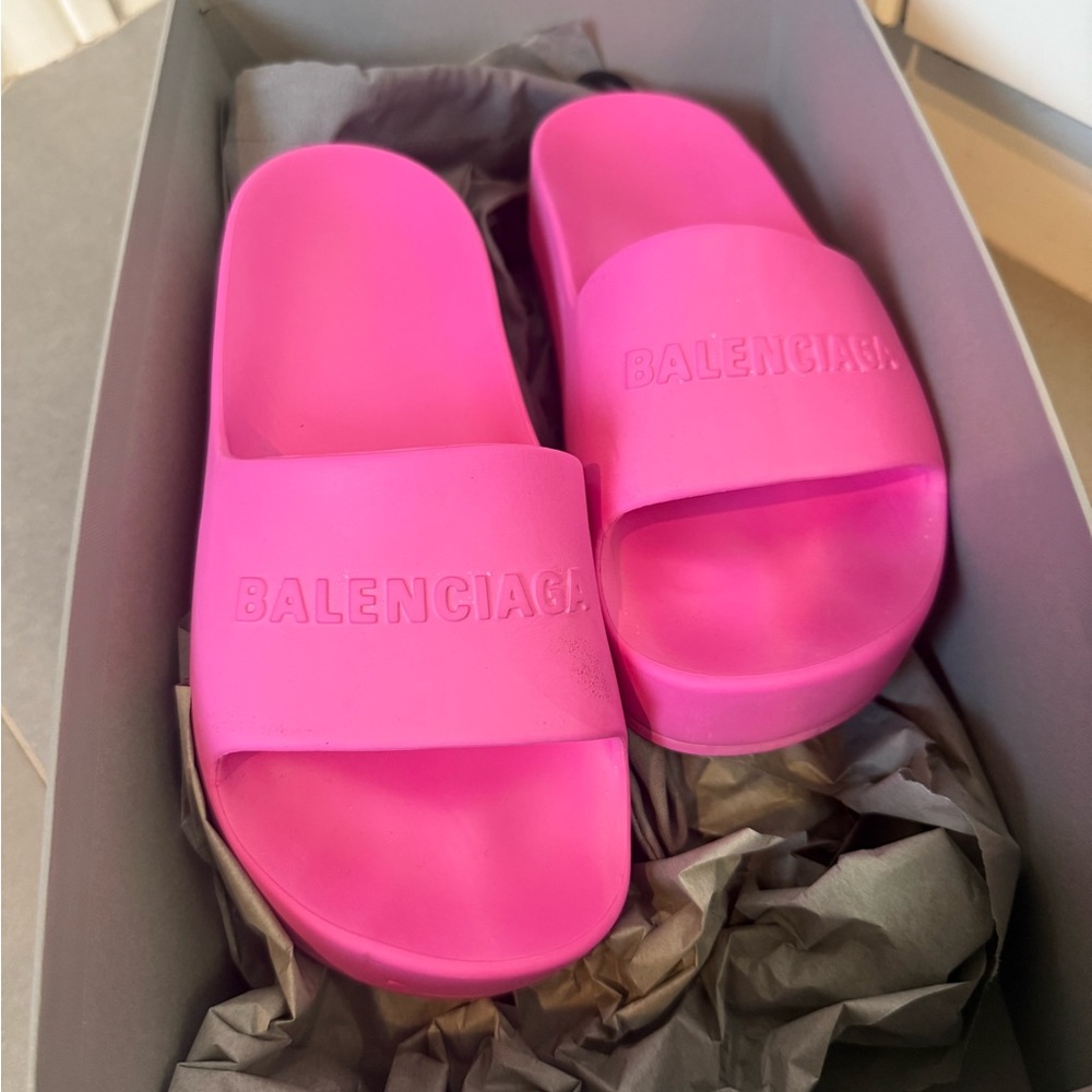 Balenciaga Chunky Pink Rubber Logo Slides